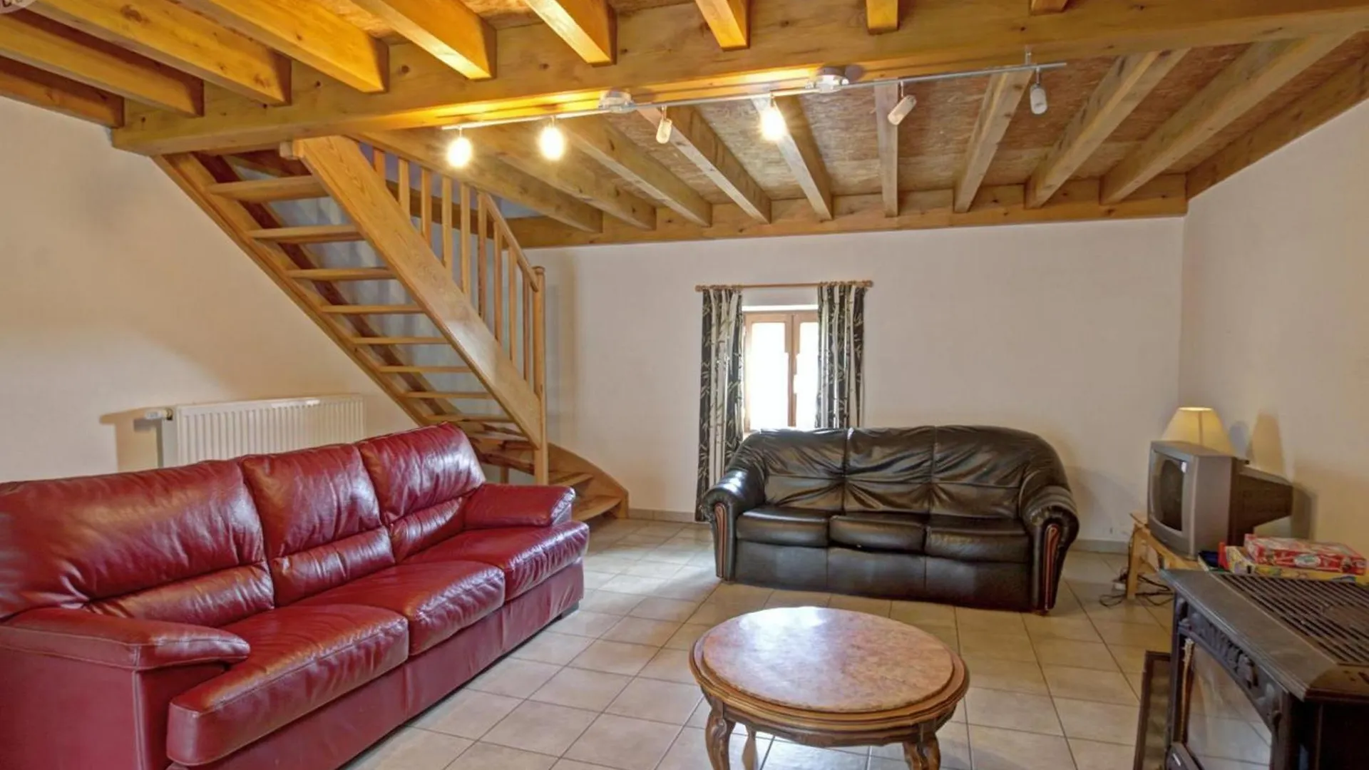 Gite Spacieux Avec Jardin Et Cheminee A Gumieres - Fr-1-496-148