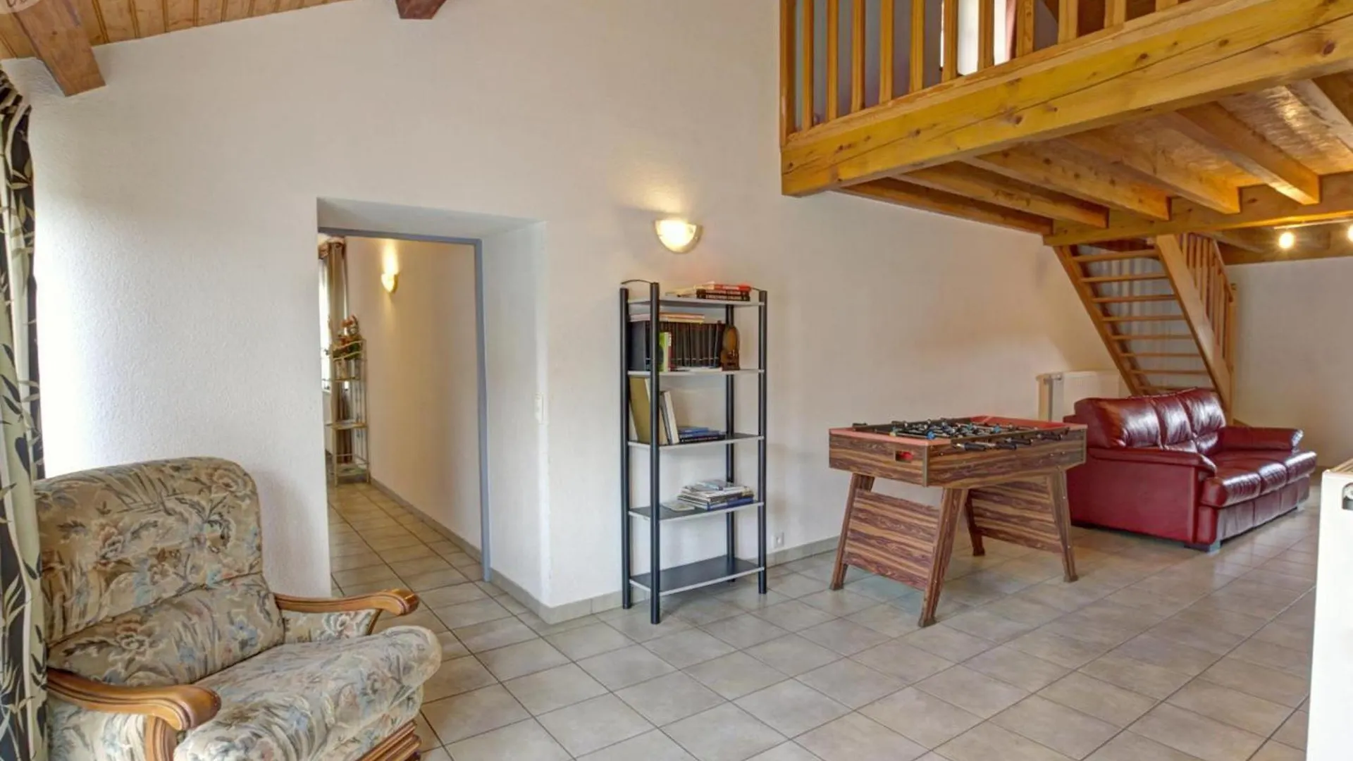 Gite Spacieux Avec Jardin Et Cheminee A Gumieres - Fr-1-496-148 0*, Gumieres (Loire) France