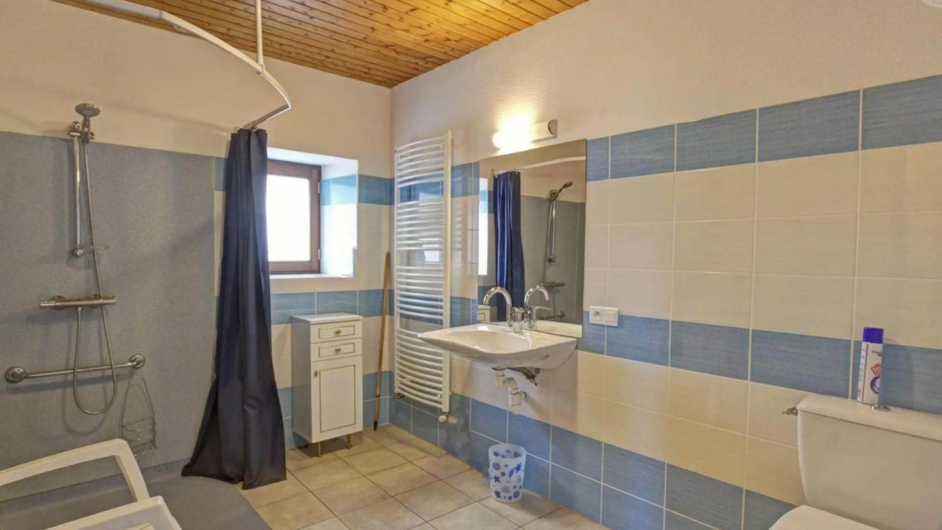 Gite Spacieux Avec Jardin Et Cheminee A Gumieres - Fr-1-496-148 Gumieres (Loire)